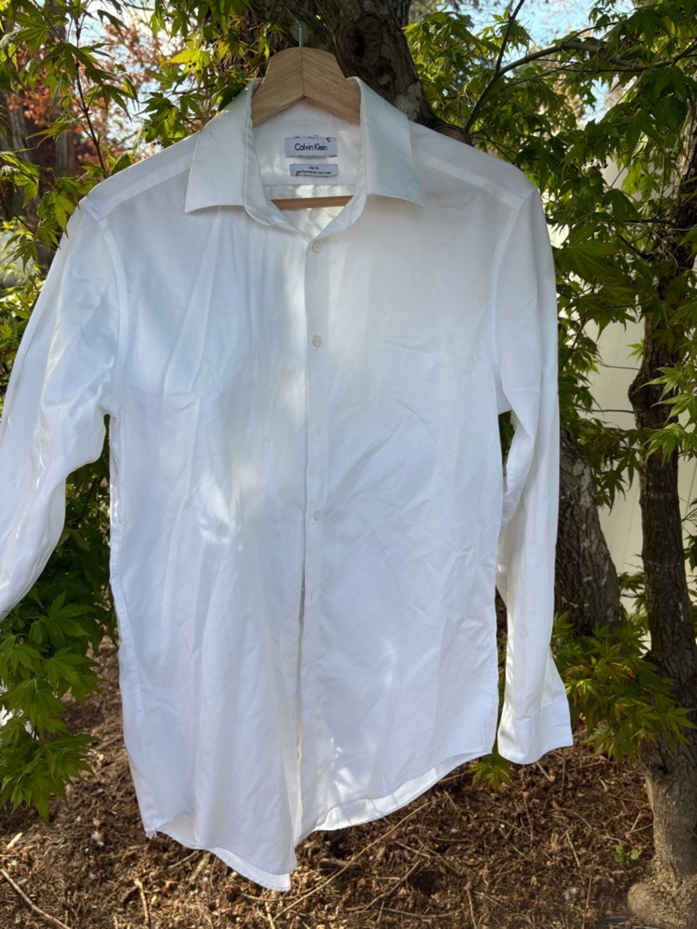 Calvin Klein Men's White Long-Sleeve Button-Up Dress Shirt